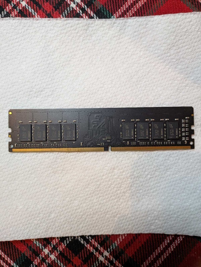 16 GB DDR4 RAM Stick - photo 2