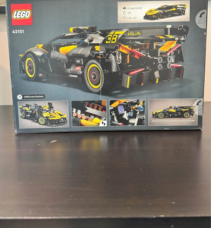 Retired Lego Technic Bugatti Bolide 42151 - photo 2