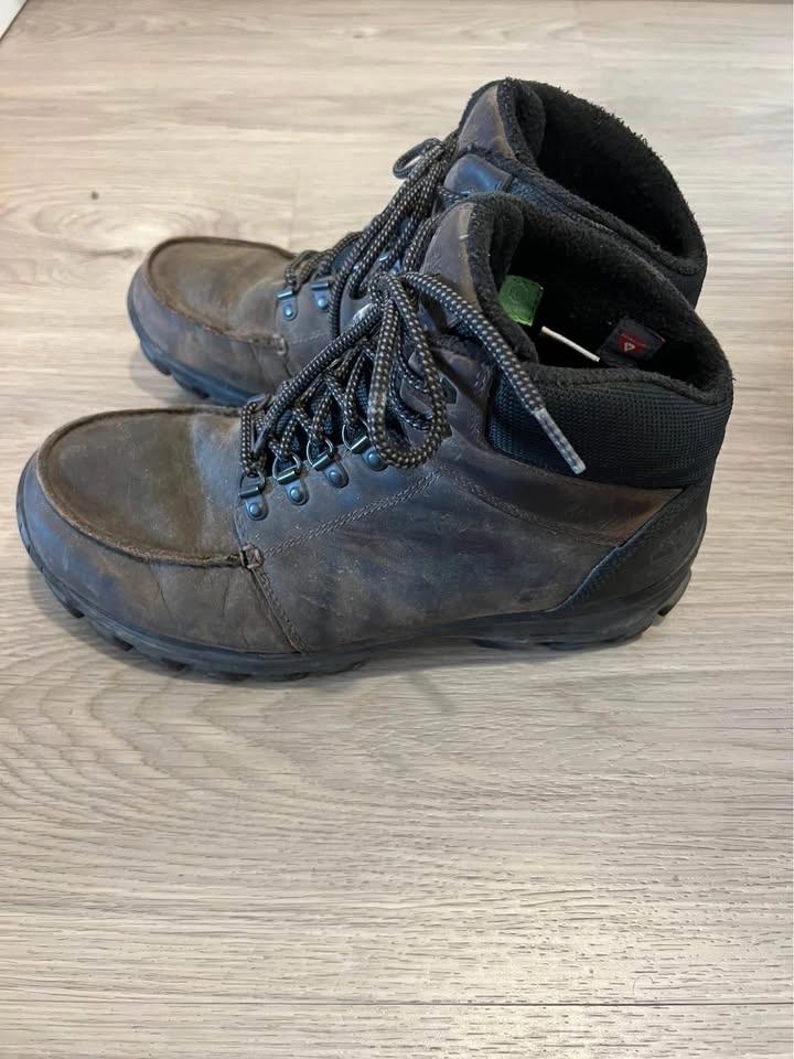 Timberland Men’s Leather Hiking Boots – Size 9.5 - photo 2