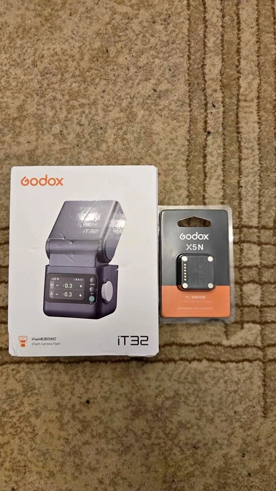 Godox iT32 iFlash Camera Flash and X5N Wireless Flash Trigger