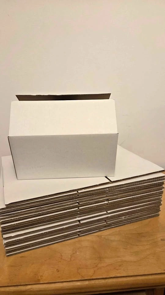 22pc White Cardboard Boxes – 5" × 5" × 10"