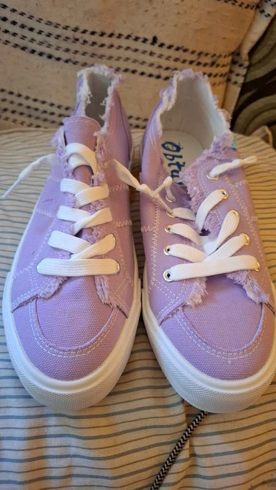 Womans slip on casual shoes - photo 2