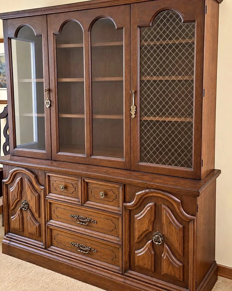 Buffet and hutch