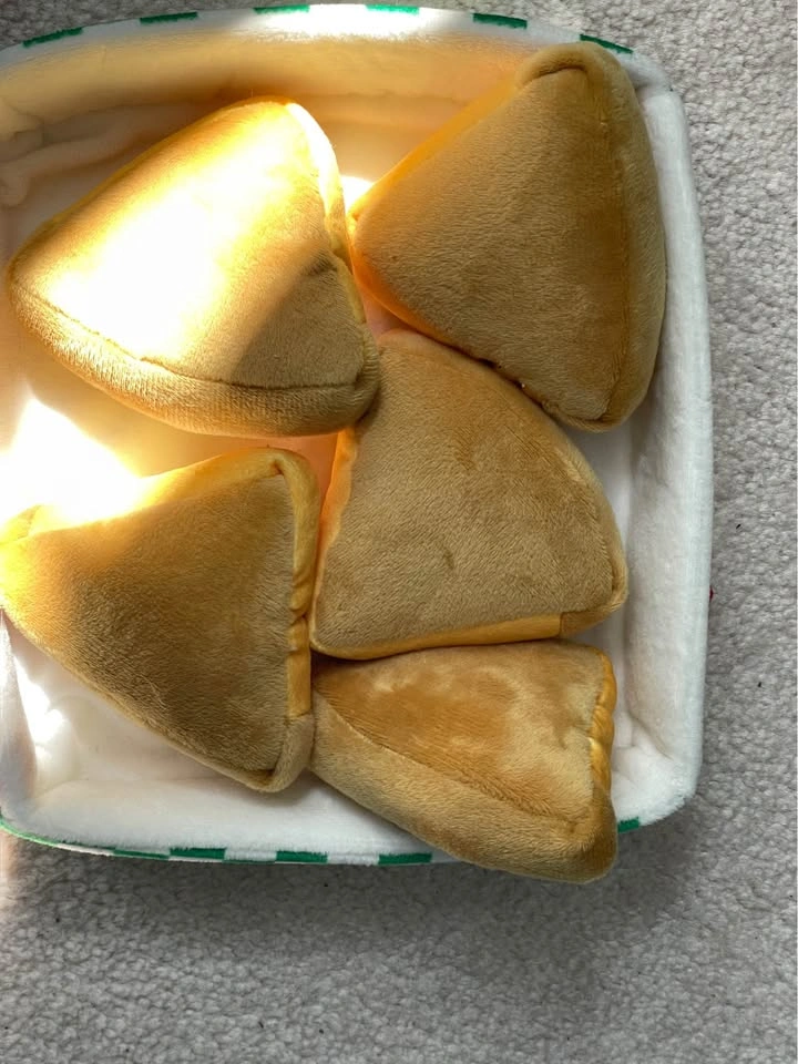 Emotional support pizza stuffies - photo 3