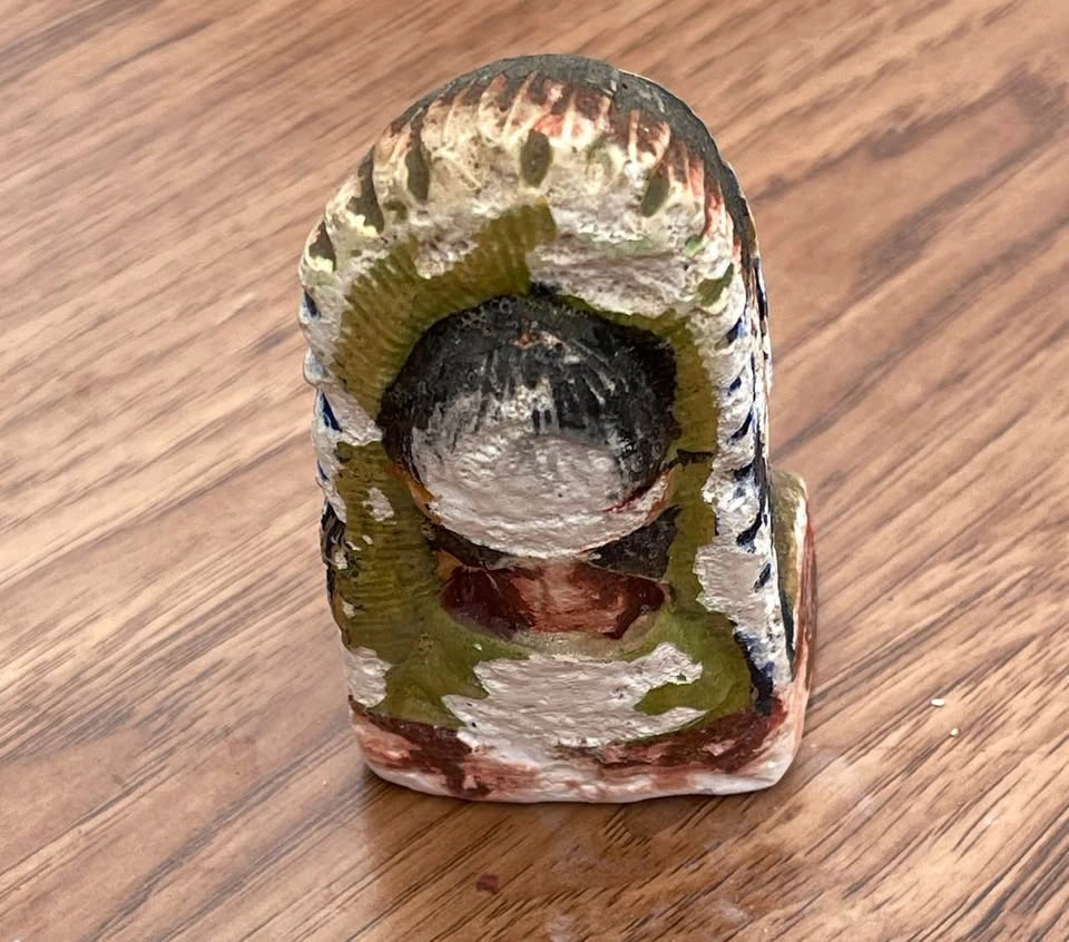 Small Indigenous figurine - photo 2