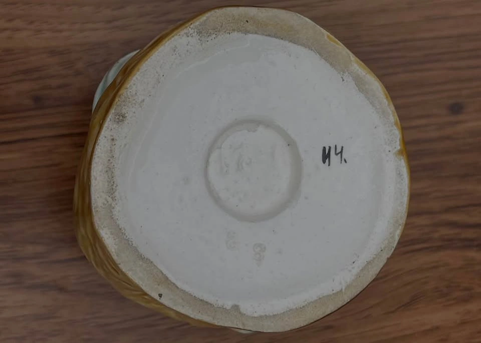 Ceramic tobacco humidor missing hat - photo 3