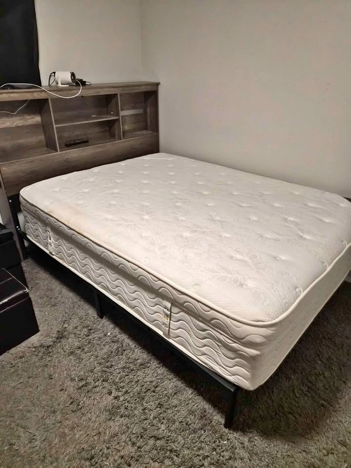 Queen Mattress with Metal Platform Frame and Wooden Headboard
