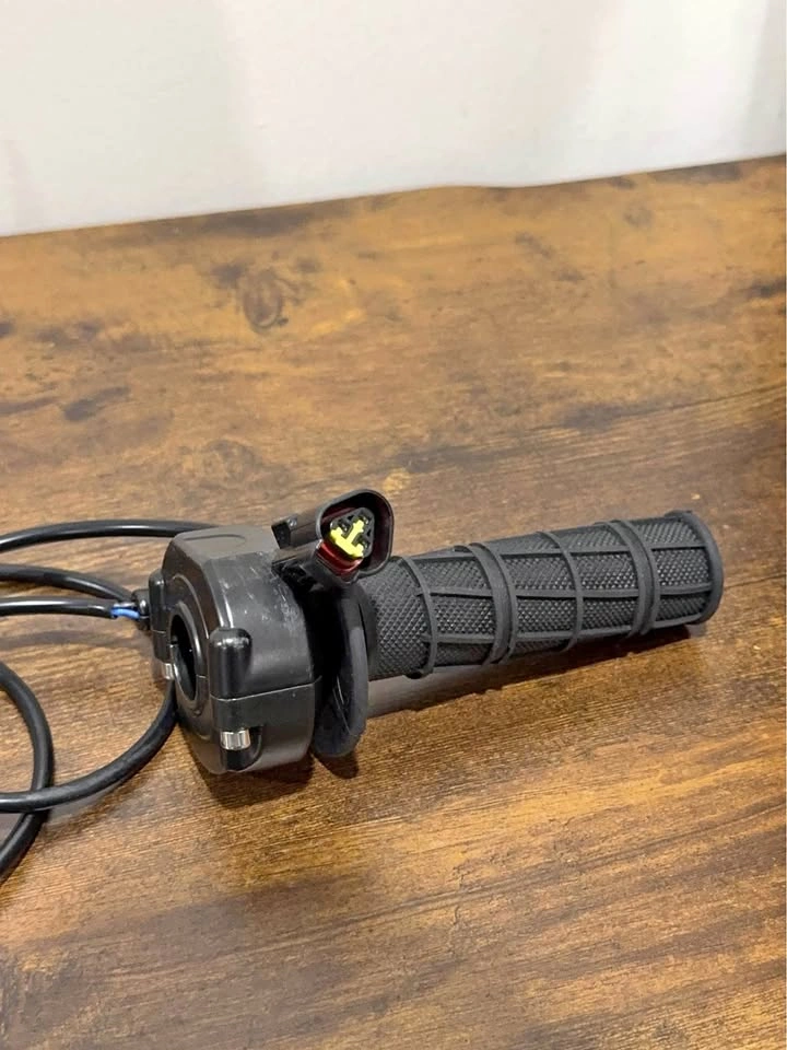 Yozma/Valtinsu/Strike throttle