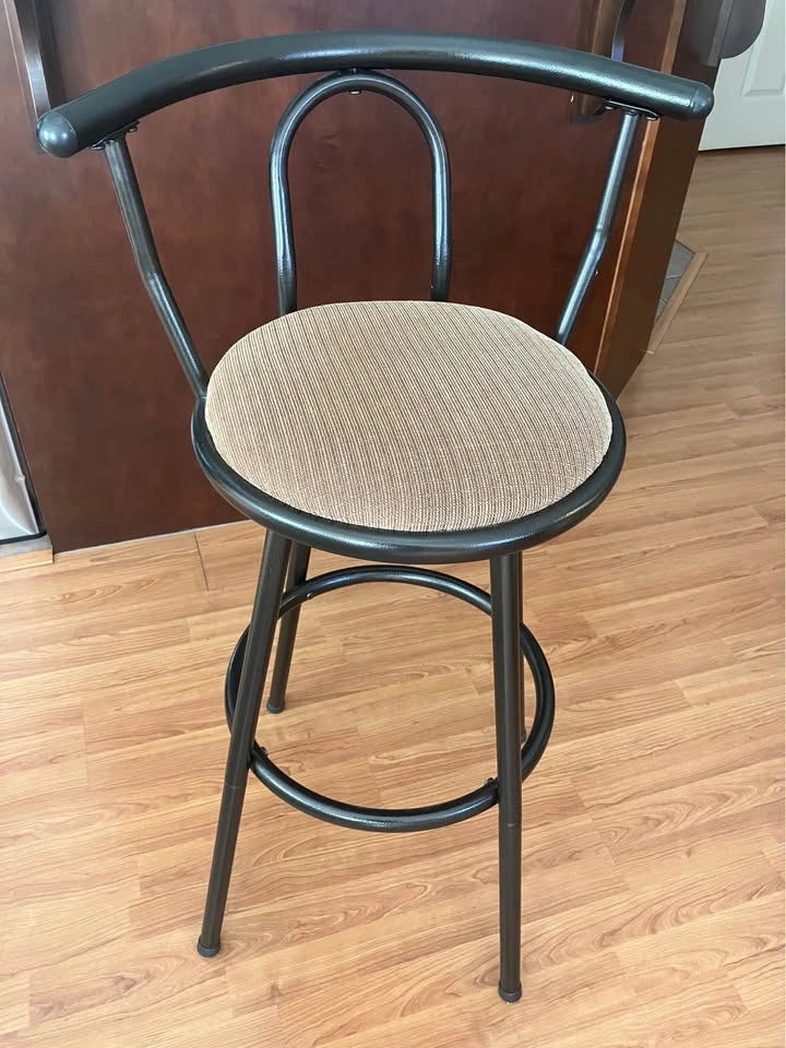 Pair of Swivel Bar Stools - photo 2