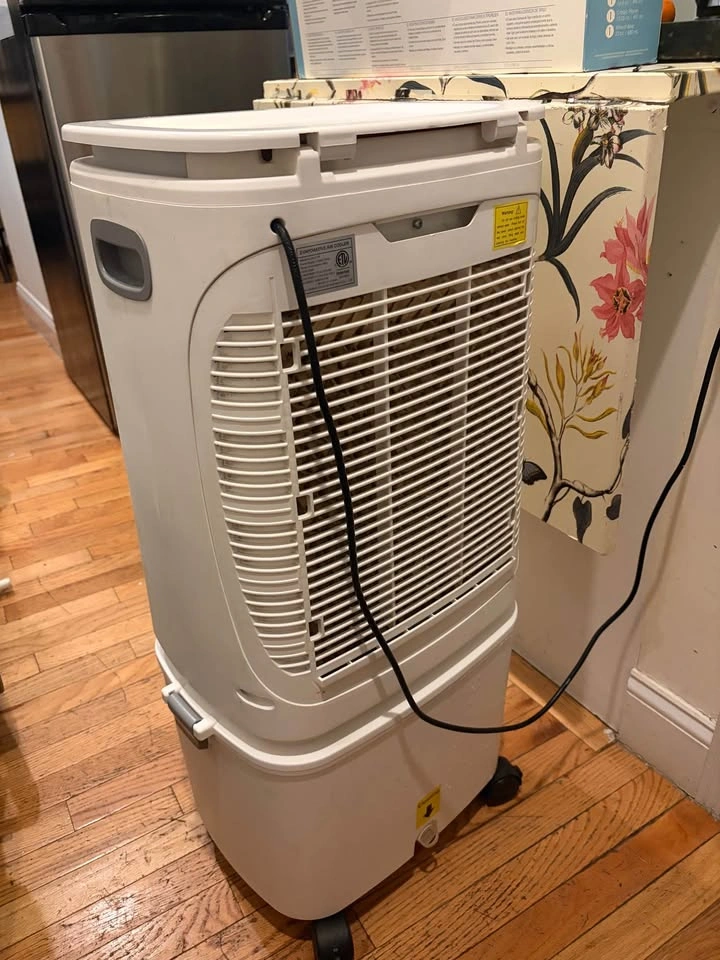 Portable Evaporative Swamp Cooler & Air Fan - photo 2