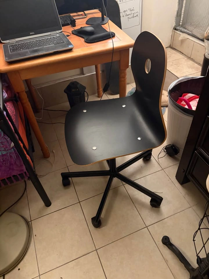 Modern Black Desk Chair - photo 2