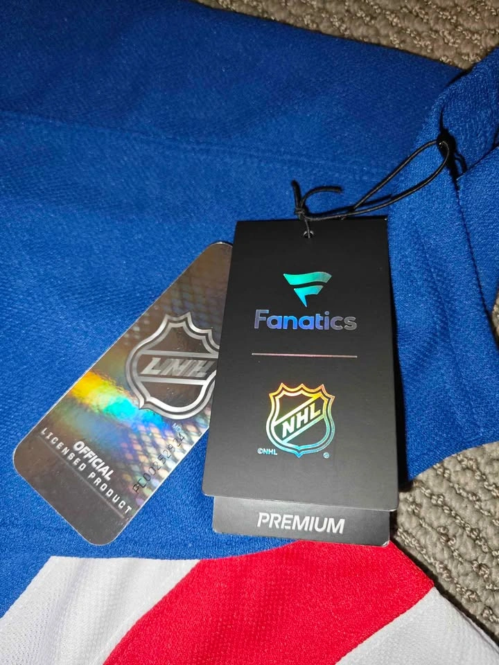 Jacob Trouba Authentic Frameworth NHL Autograph Jersey - photo 4