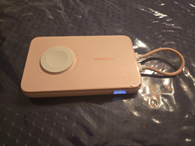 10,000mAh Power Bank – USB-C, Lightning, Apple Watch Charger