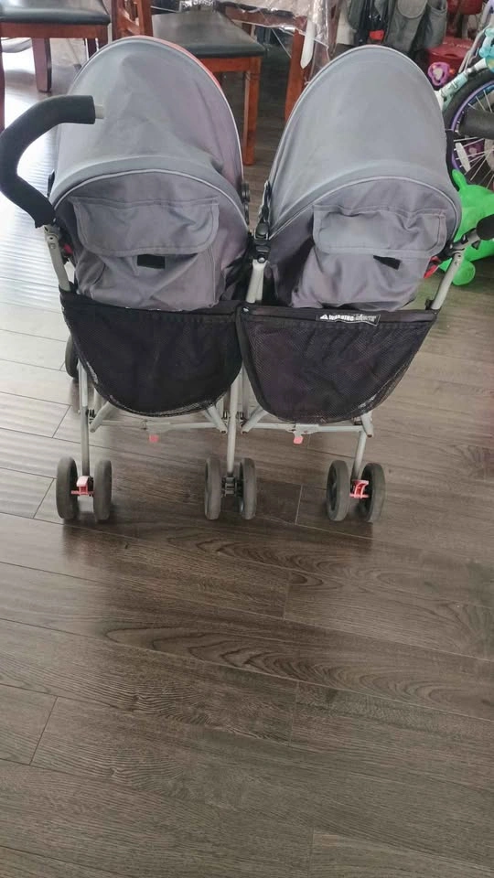 Delta Children Double Stroller - photo 3