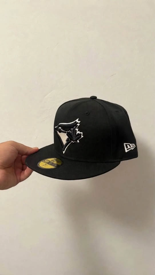New Era 59FIFTY Toronto Blue Jays Hat Size 7 1/4, 7 1/2 - photo 2