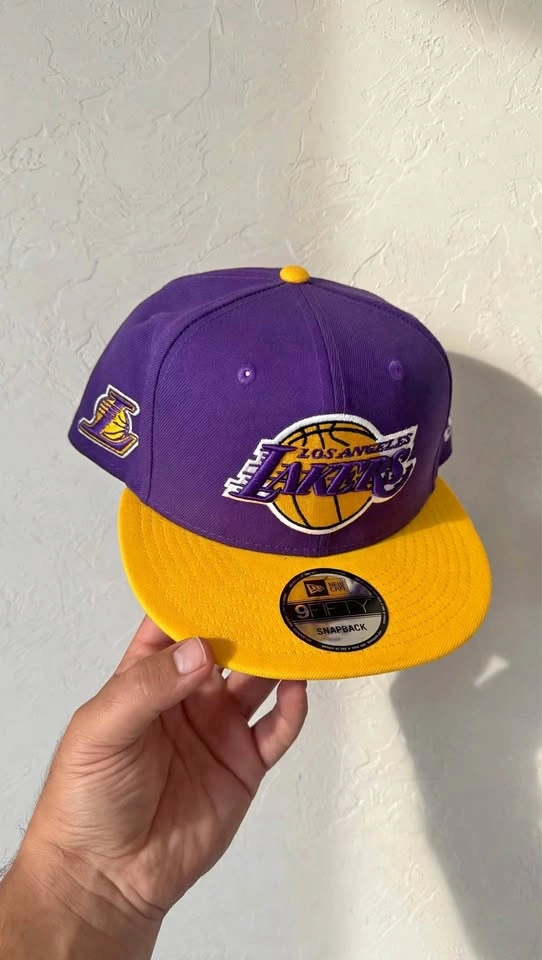 LA Lakers New Era 9FIFTY Snapback - Purple/Gold - Brand New