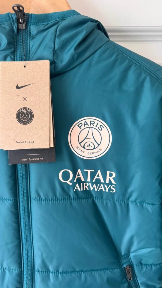 PSG-Nike jacket for sale - Youth Small - photo 2