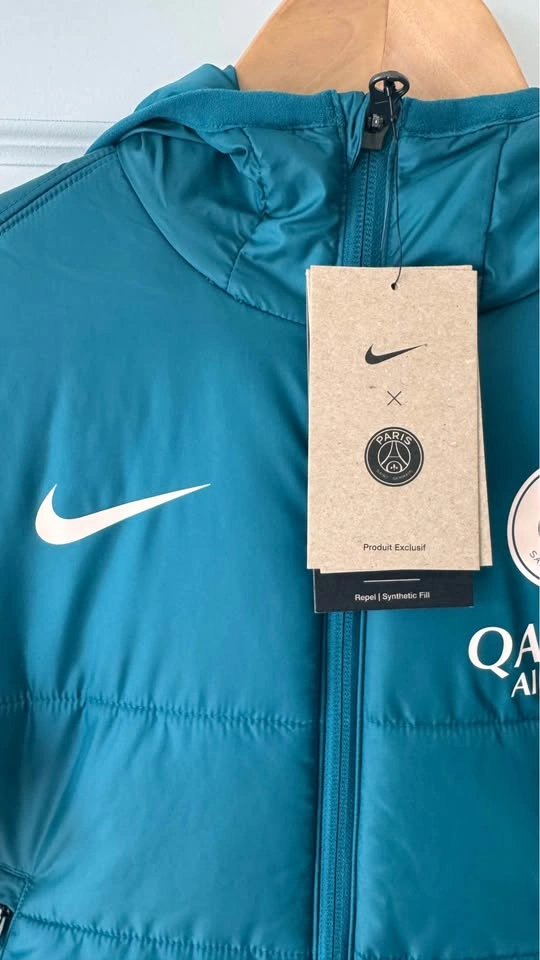 PSG-Nike jacket for sale - Youth Small - photo 3