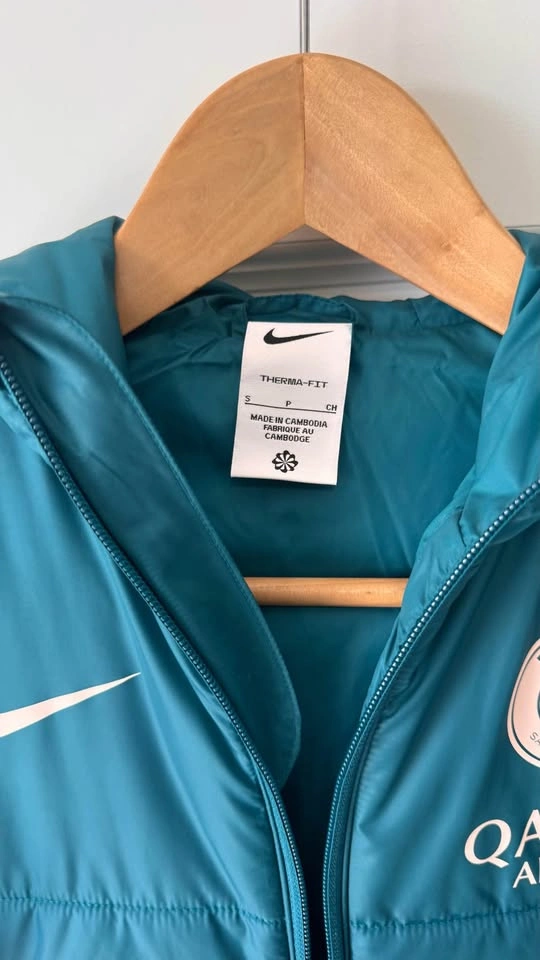 PSG-Nike jacket for sale - Youth Small - photo 4