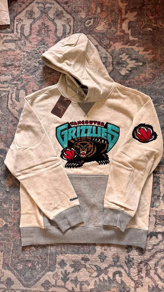 Mitchell & Ness Vancouver Grizzlies Hoodie New With Tags