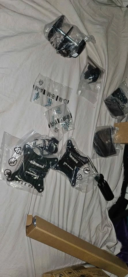 Amer Mounts Articulating Dual Monitor Arm NEVER USED - photo 3
