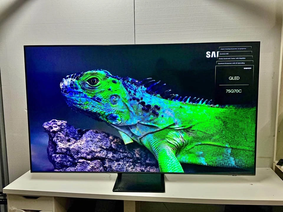 Samsung 75" Q70C QLED 4K Smart TV