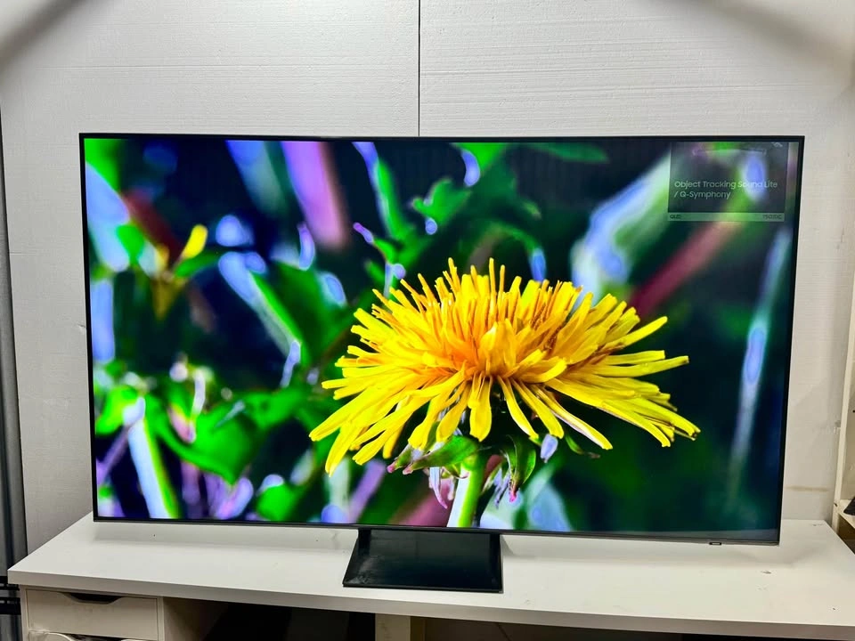 Samsung 75" Q70C QLED 4K Smart TV - photo 3