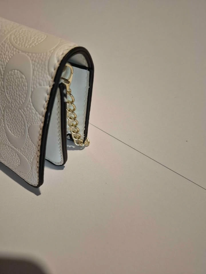 Coach Boxed Mini Wallet White - photo 2