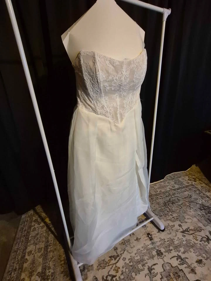 Wedding dress for Sale Curve Size - photo 3