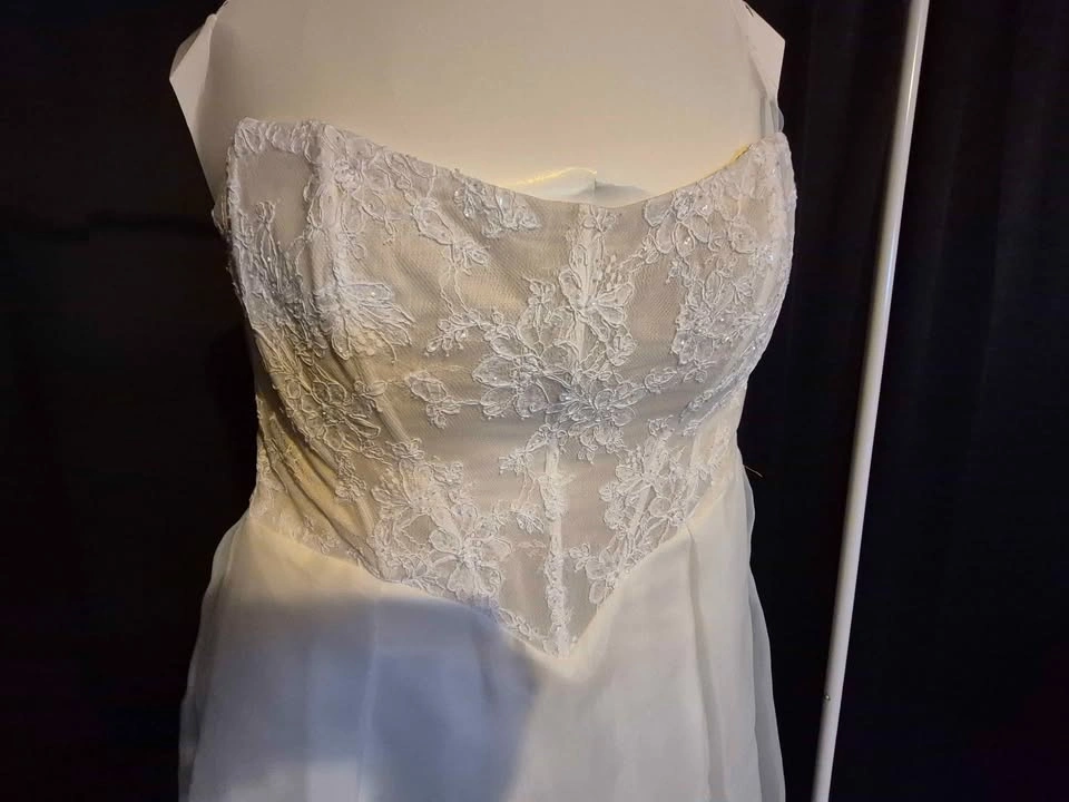 Wedding dress for Sale Curve Size - photo 4