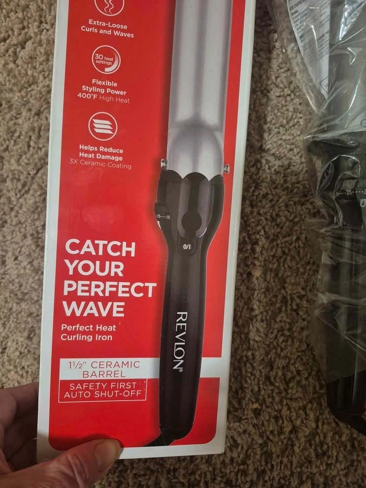 Revlon 1 1/2" curling iron - photo 3