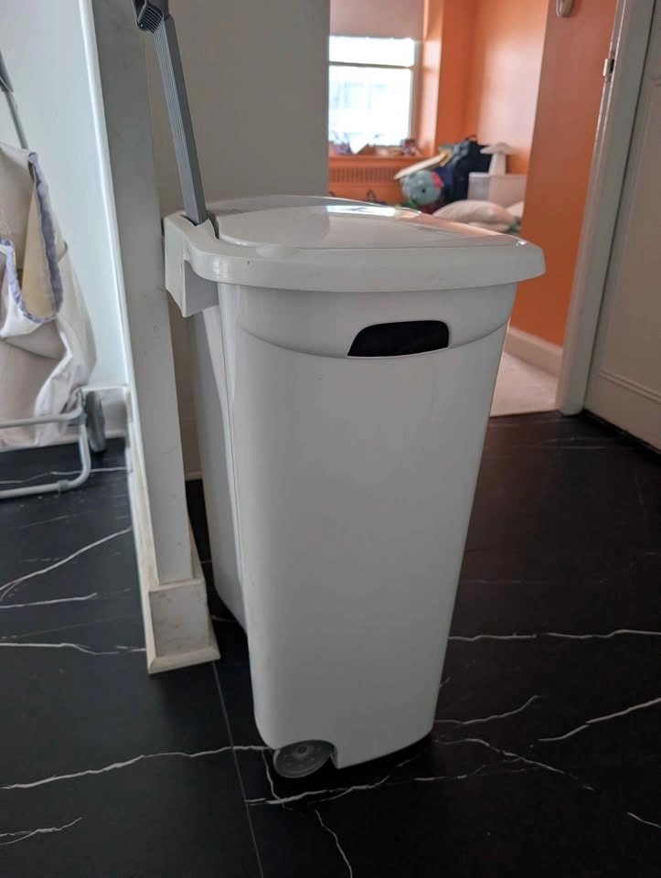 Sterilite ultra wide white laundry hamper with wheels - photo 4