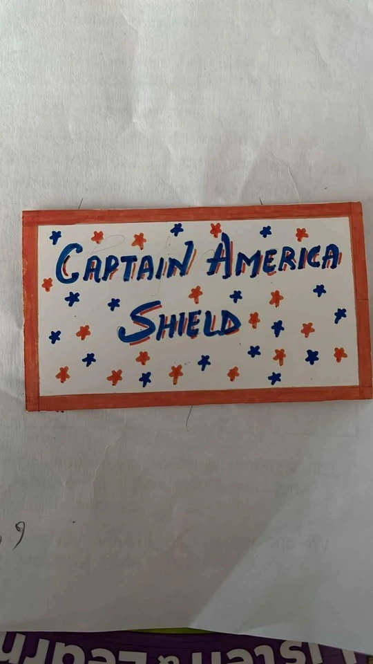 Superhero birthday party decor and favors - photo 3