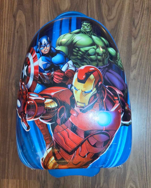 Avengers suitcase - photo 2