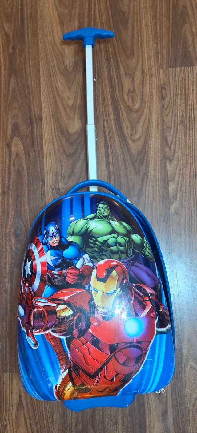 Avengers suitcase - photo 4