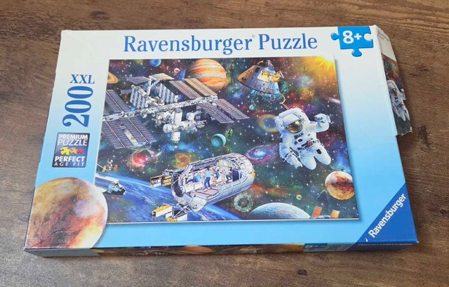 Ravensburger Astronaut Puzzle - photo 3