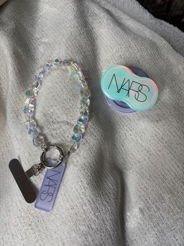 NARS Cosmetics Holographic Phone Grip & Beaded Strap Set - photo 3