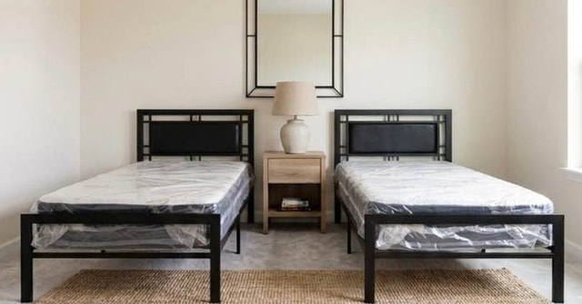 SINGLE SIZE BRAND NEW BED FRAME WITH MATTRESS