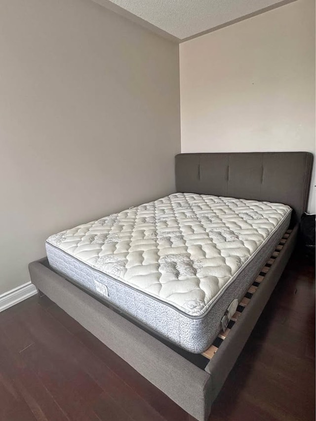 QUEEN SIZE BED WITH MATTRESS