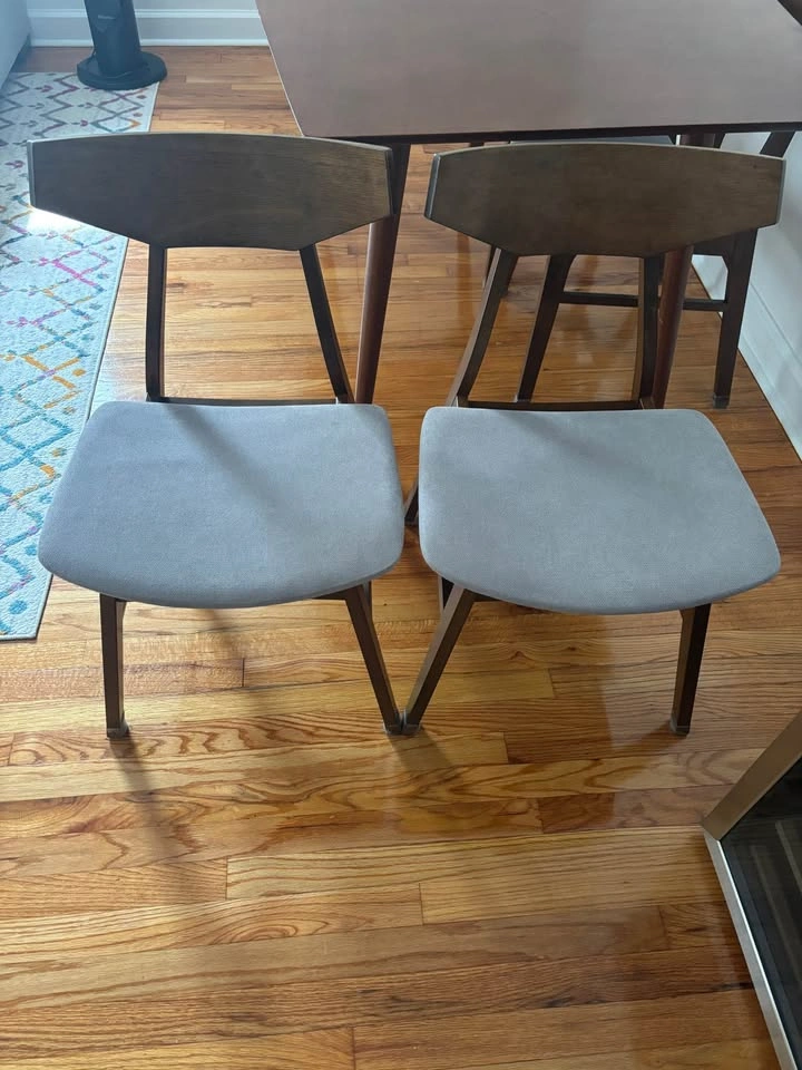 Dining Table with Four Chairs - photo 3