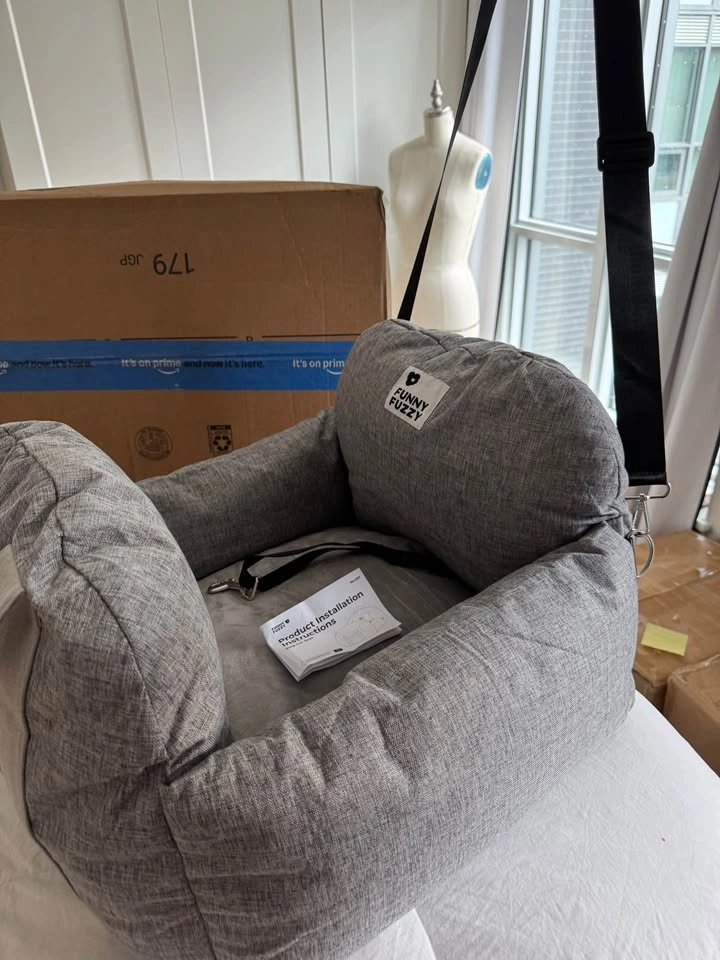 Brand New Pet / Dog Car Seat - New in Box - photo 4