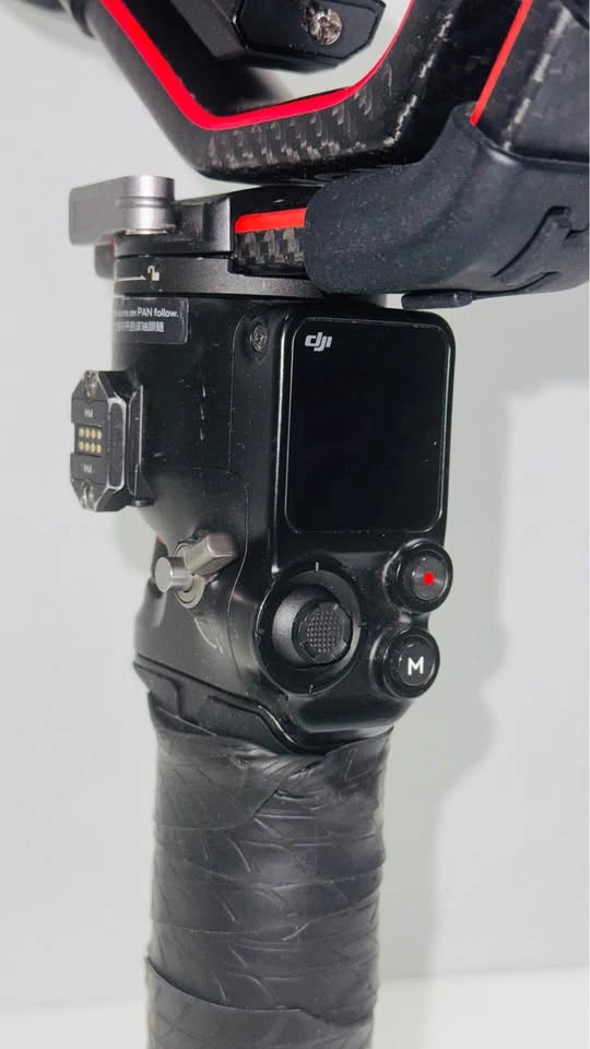 DJI RS 2 Gimbal Stabilizer - photo 2