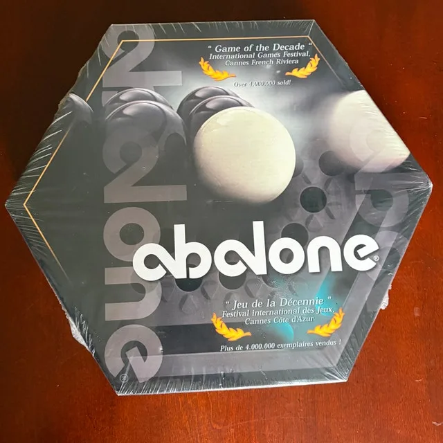 Abalone Strategy Board Game – Brand New Factory Sealed