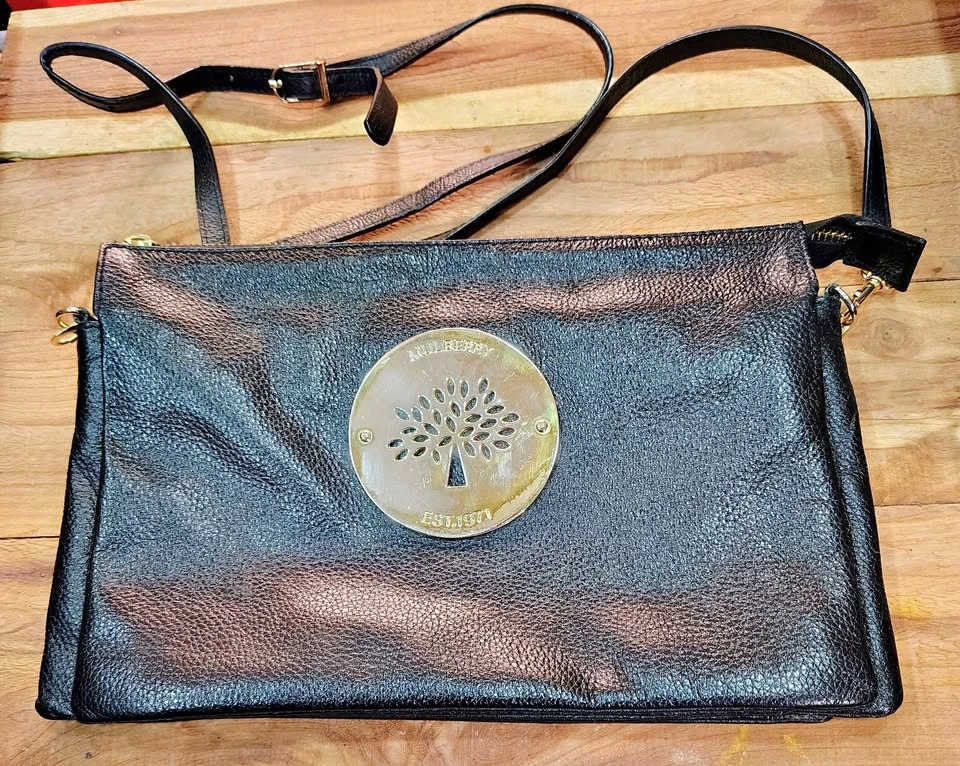 AUTHENTIC BLACK MULBERRY DARIA CLUTCH
