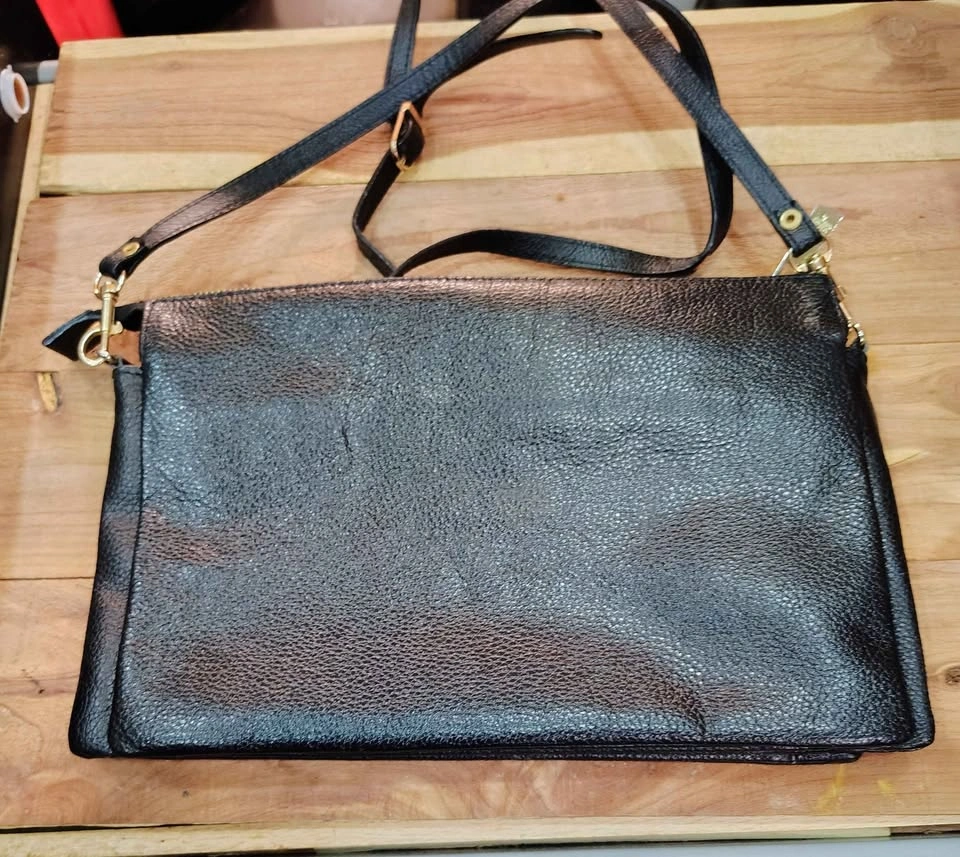 AUTHENTIC BLACK MULBERRY DARIA CLUTCH - photo 2
