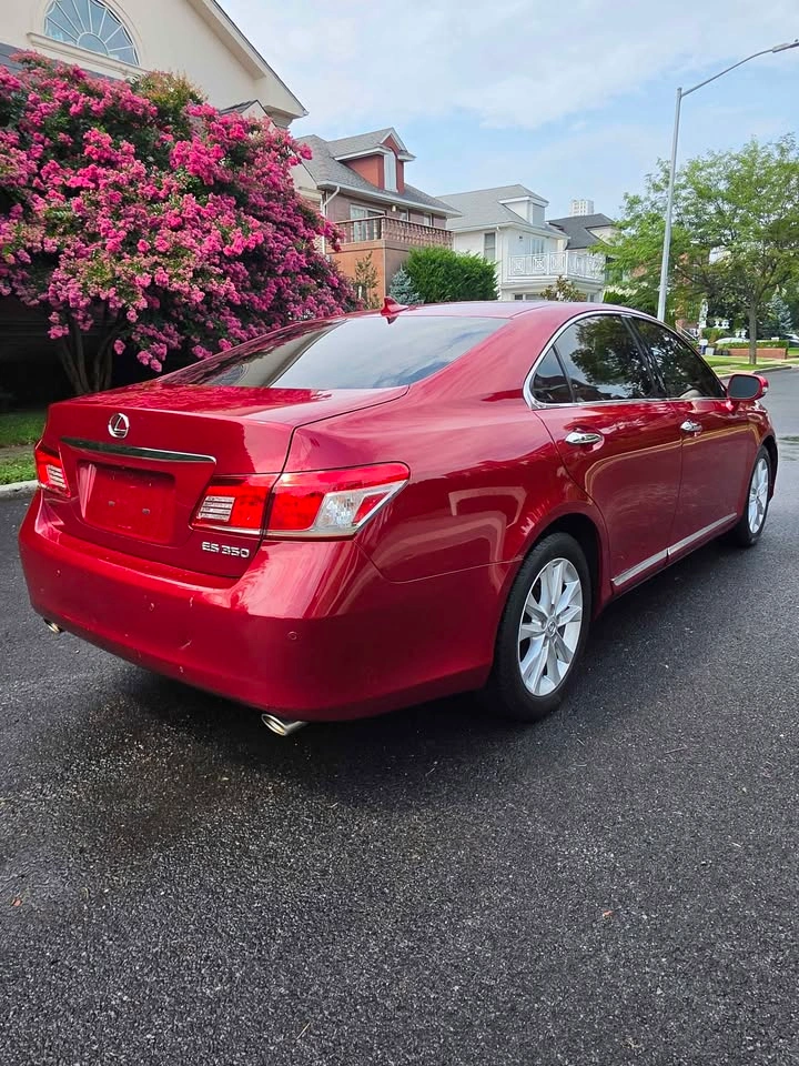 2012 Lexus ES 350 Ultra Luxury Sedan - photo 5