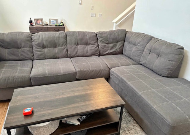 Sectional Couch+FREE DELIVERY