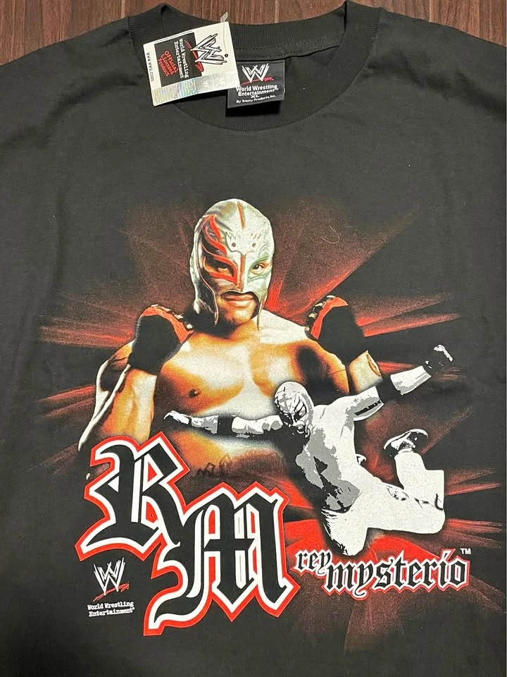2002 WWE Rey Mysterio Shirt NWT