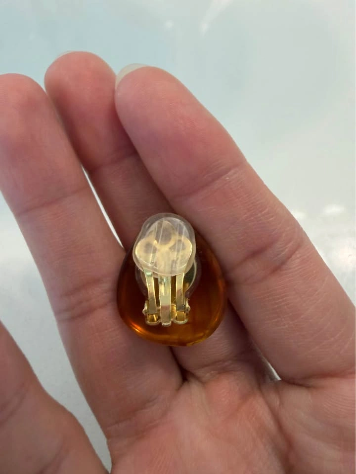 Vintage Style Amber Resin Clip-On Earrings - photo 4
