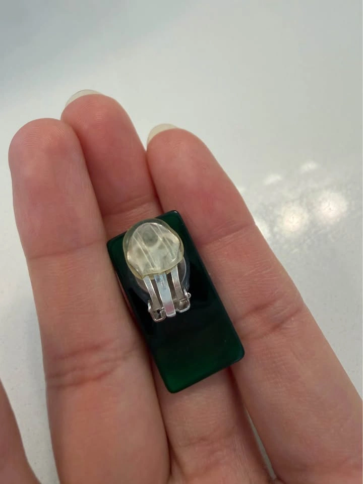 Emerald Green Resin Clip-On Earrings - photo 3